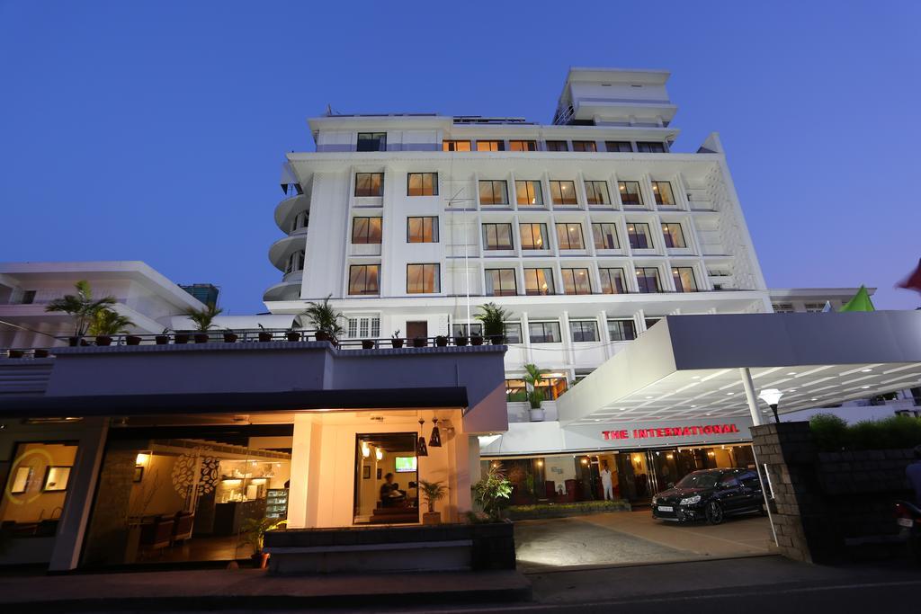 The International Hotel Kochi Exterior foto