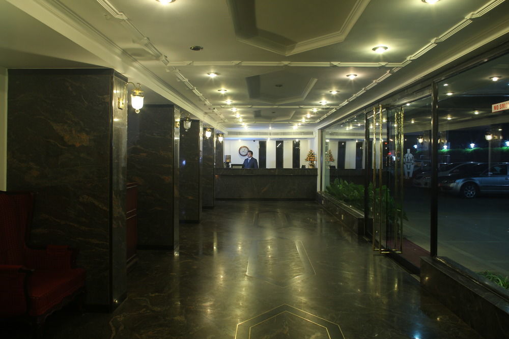 The International Hotel Kochi Exterior foto